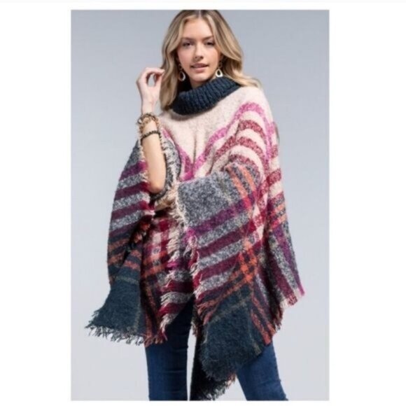 Soft Boucle Yarn Plaid Motif Turtleneck Poncho W/ Fringe-NEW - Picture 6 of 9